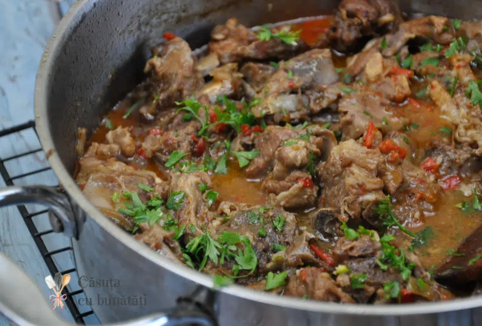 Tocanita de miel, reteta simpla, usor de facut, savuroasa VIDEO 2 tocanita de miel cu eapa si ardei