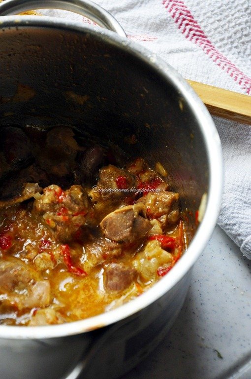 Tocanita de pipote si inimi de pui, reteta simpla si savuroasa VIDEO 4 tocana de inimi si pipote