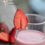 smoothie de capsuni cu iaurt