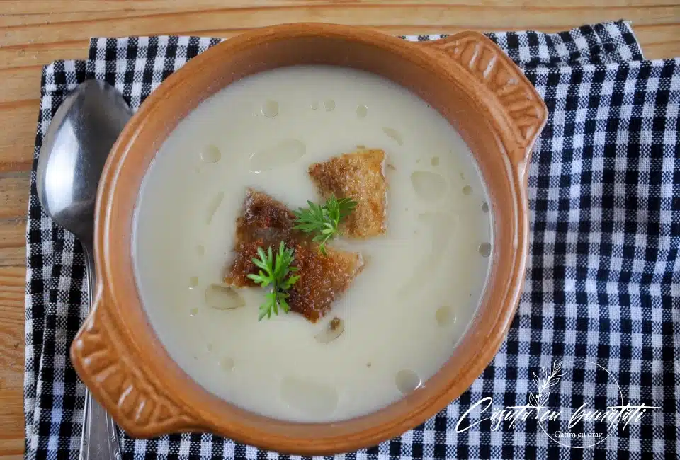 Supa crema de gulie, reteta simpla si hranitoare VIDEO 2 supa de gulie cu crutoane
