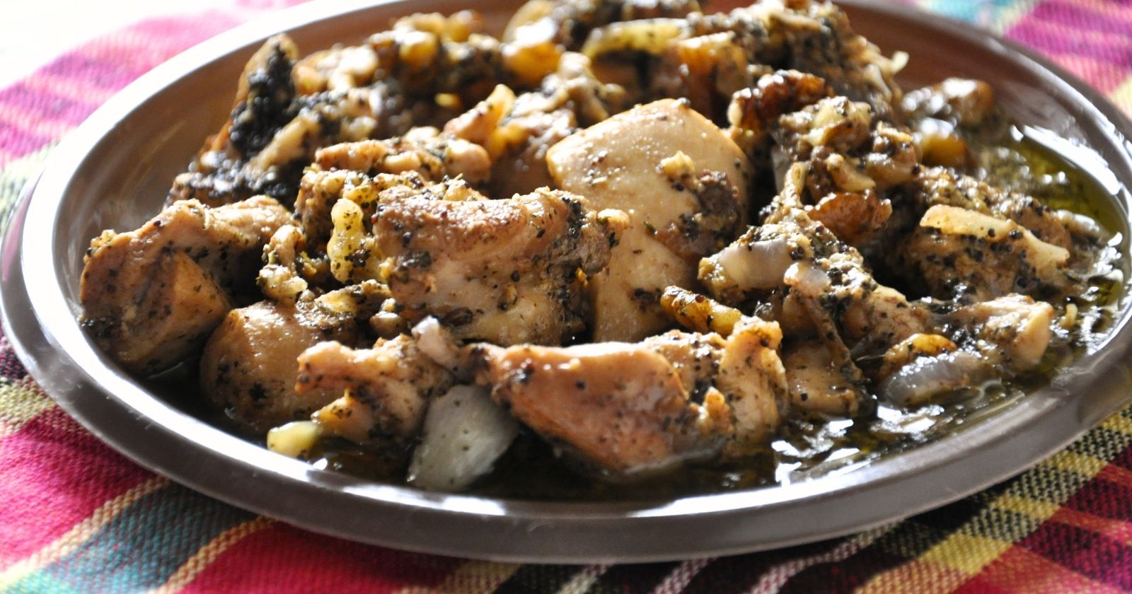 Pui cu iaurt condimentat – rețetă indiană simplă și aromată